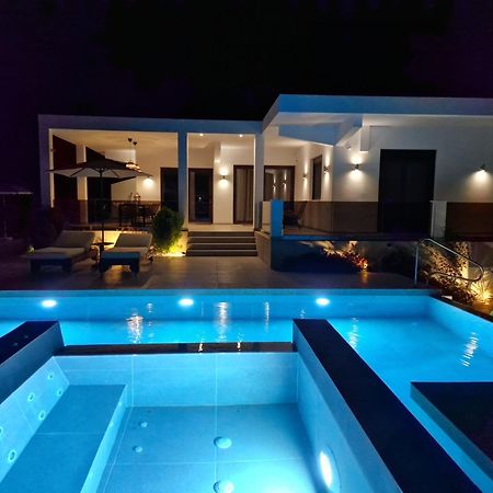 Luxury Villa Anemone With Private Pool Pastida Exterior foto